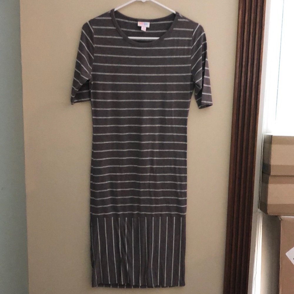 Small LuLaRoe dress